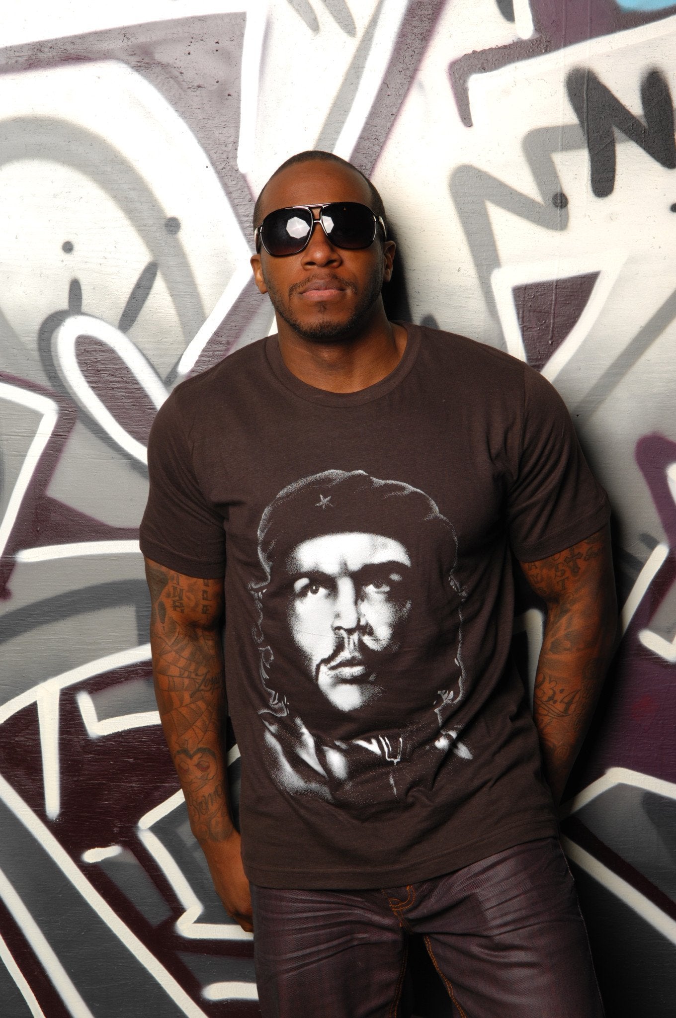 Che Tee - Simple Stature