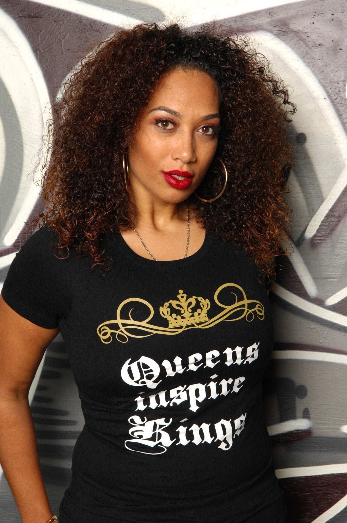 Queens Inspire Kings Tee - Simple Stature