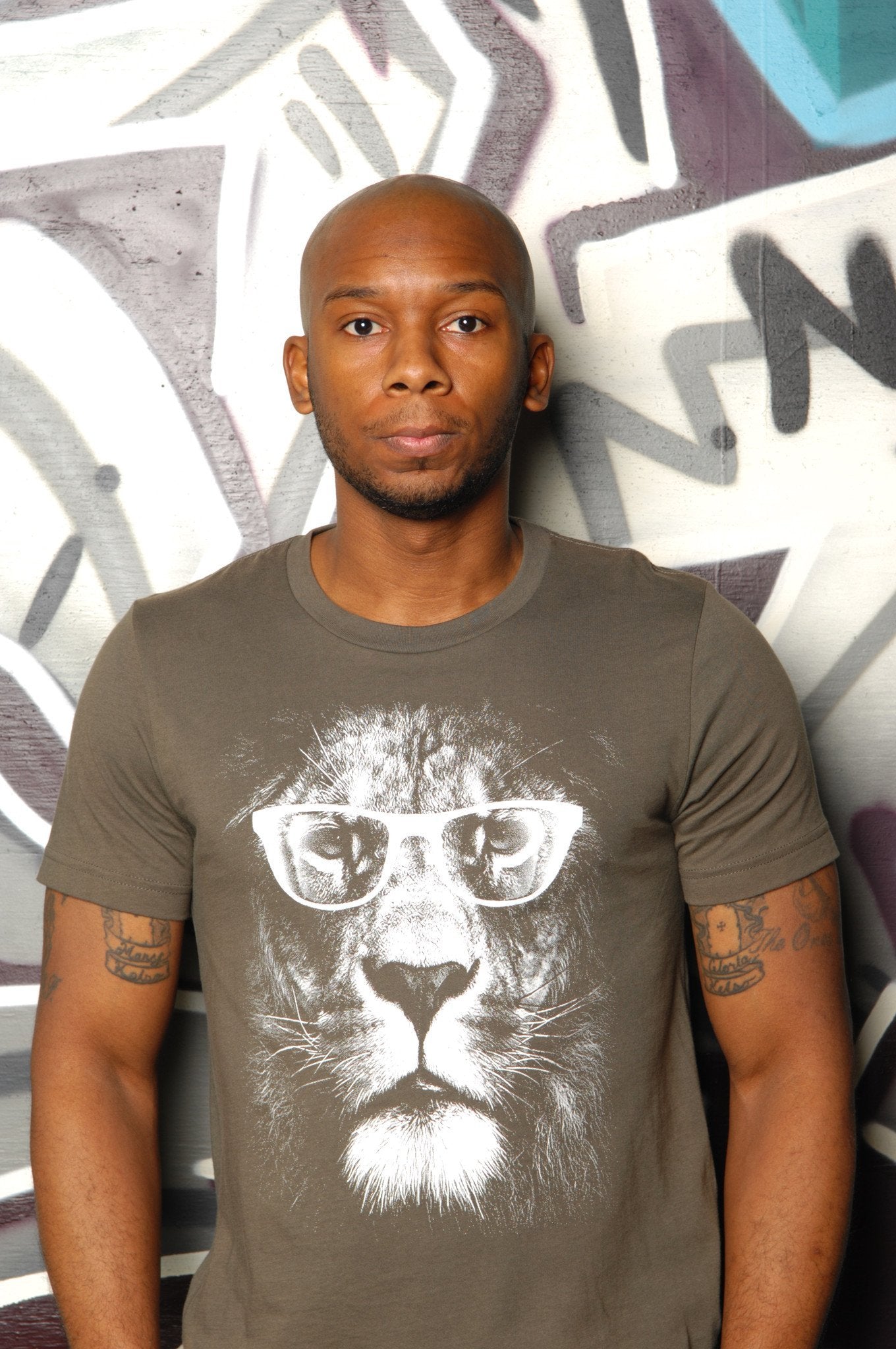 Studious Lion Tee - Simple Stature