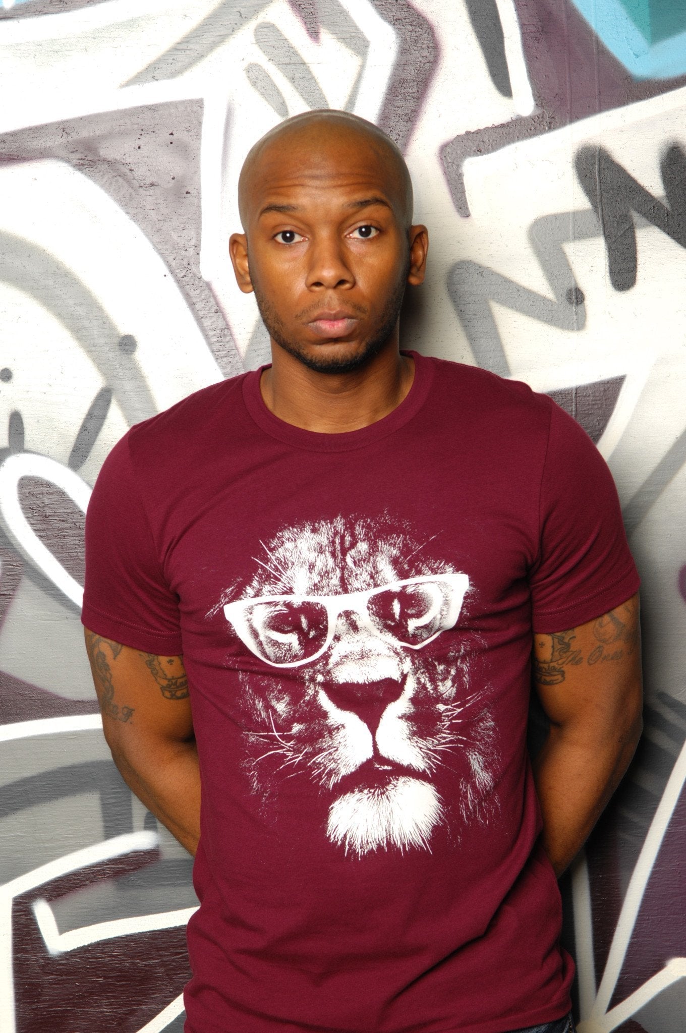 Studious Lion Tee - Simple Stature