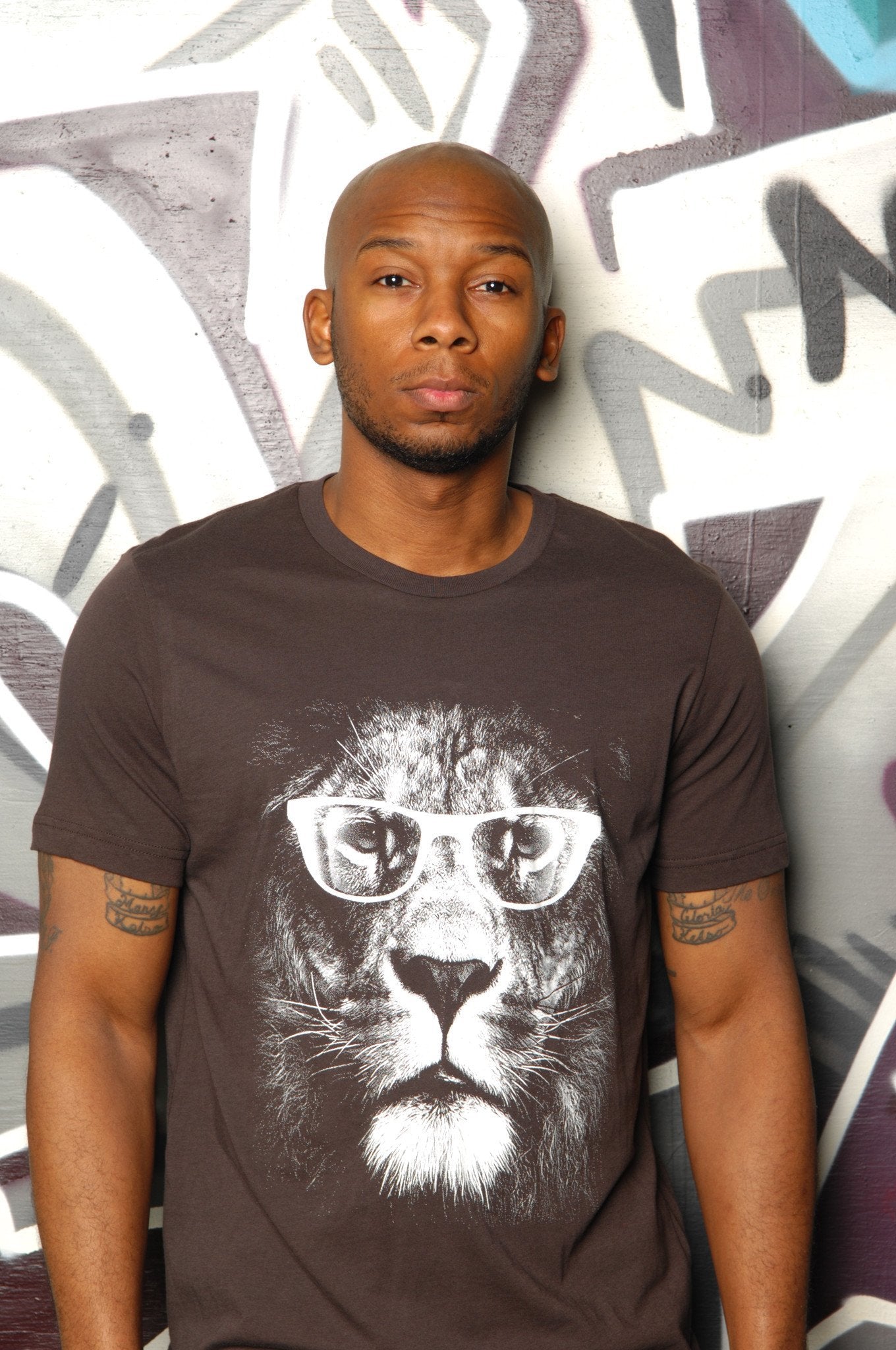 Studious Lion Tee - Simple Stature